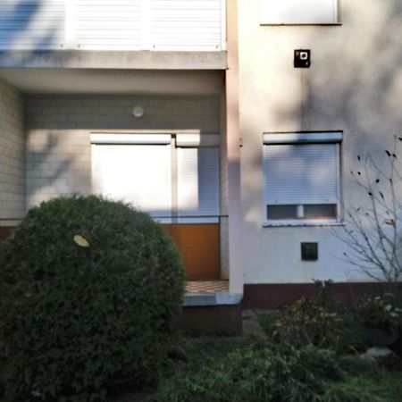 Fuesti Fecske Apartman Hajdúszoboszló Eksteriør billede